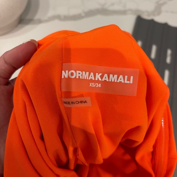 Norma Kamali Pickleball strapless dress - Picture 3 of 6